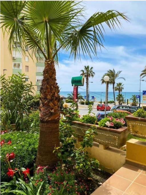 Beachfront Apartment Madrid 709 Torrox Luaran gambar