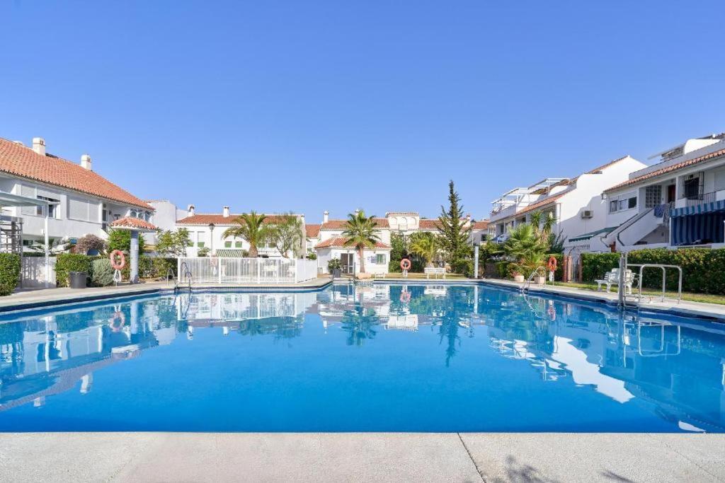 Beachfront Apartment Madrid 709 Torrox Luaran gambar